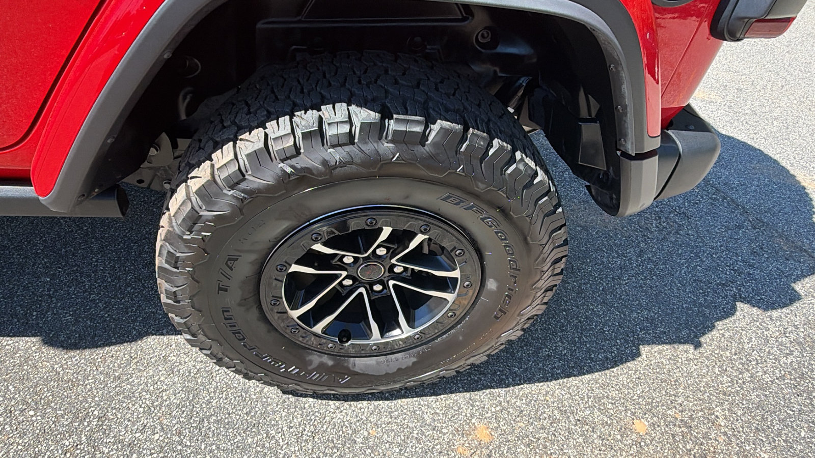 Used 2026 Jeep Wrangler Unlimited Rubicon AWD/4WD image 12