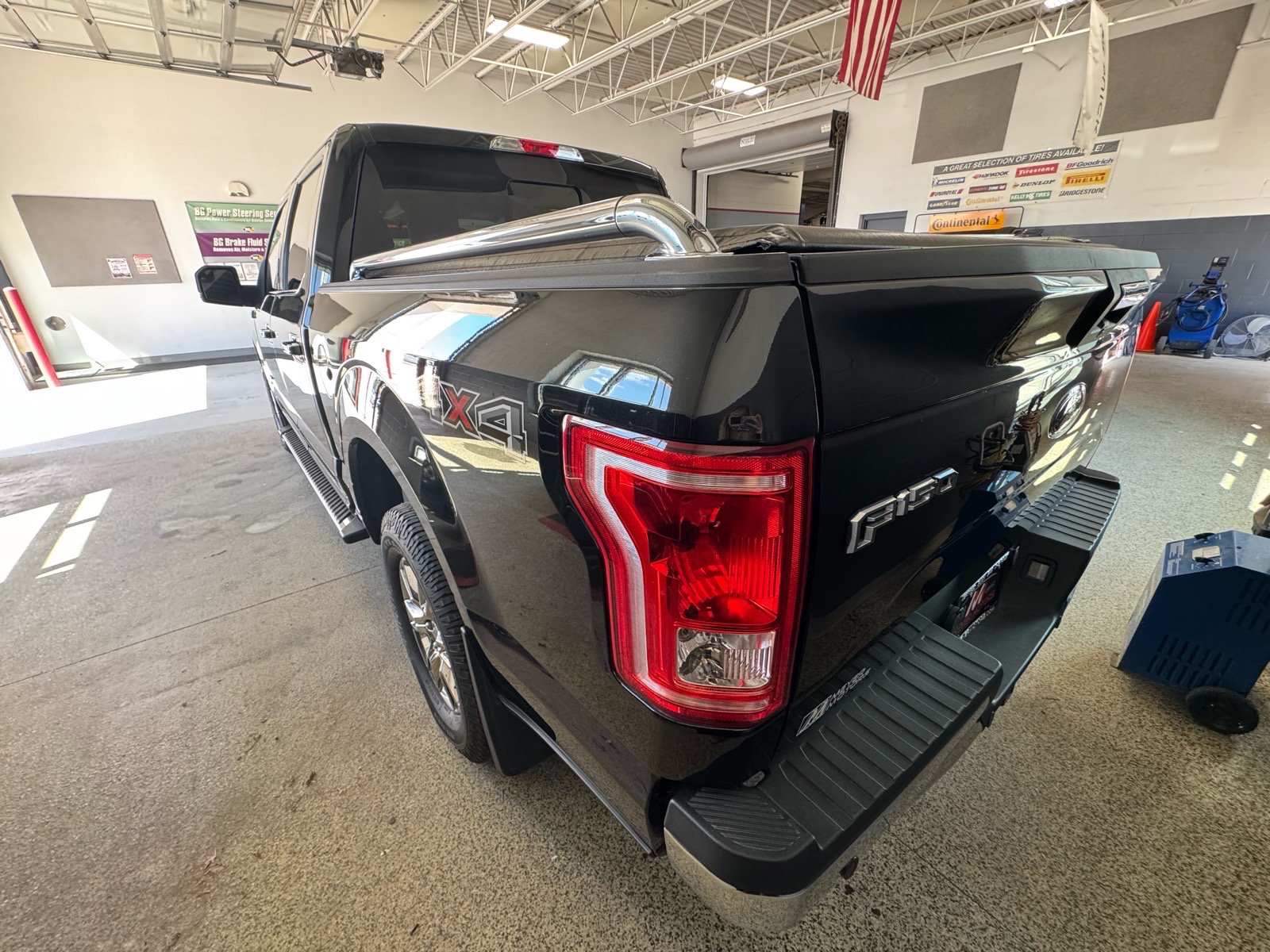 Used 2015 Ford F150 XLT w/ Equipment Group 302A Luxury AWD/4WD image 7