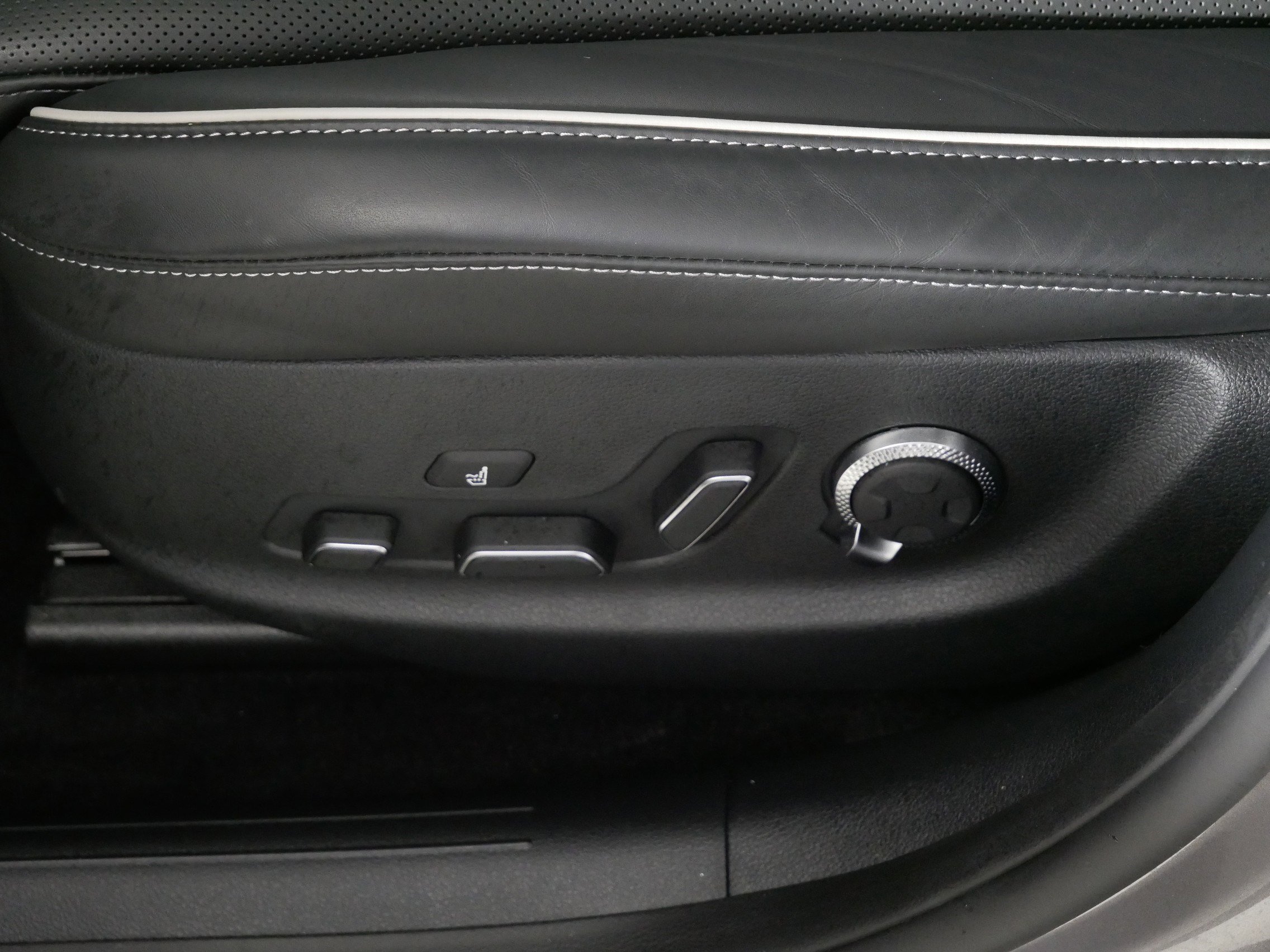 Used 2024 Genesis G80 w/ Prestige Package image 20