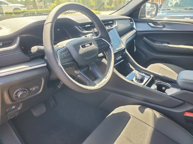 New 2026 Jeep Grand Cherokee L 4WD image 11
