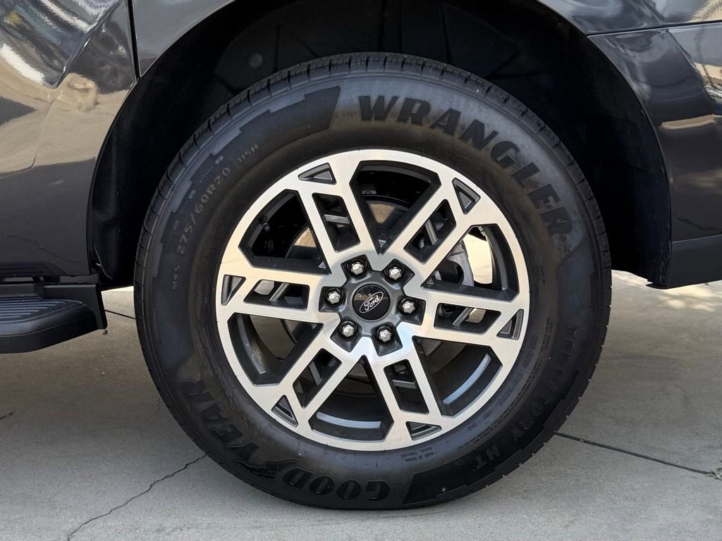 New 2026 Ford Expedition Max Active RWD image 9