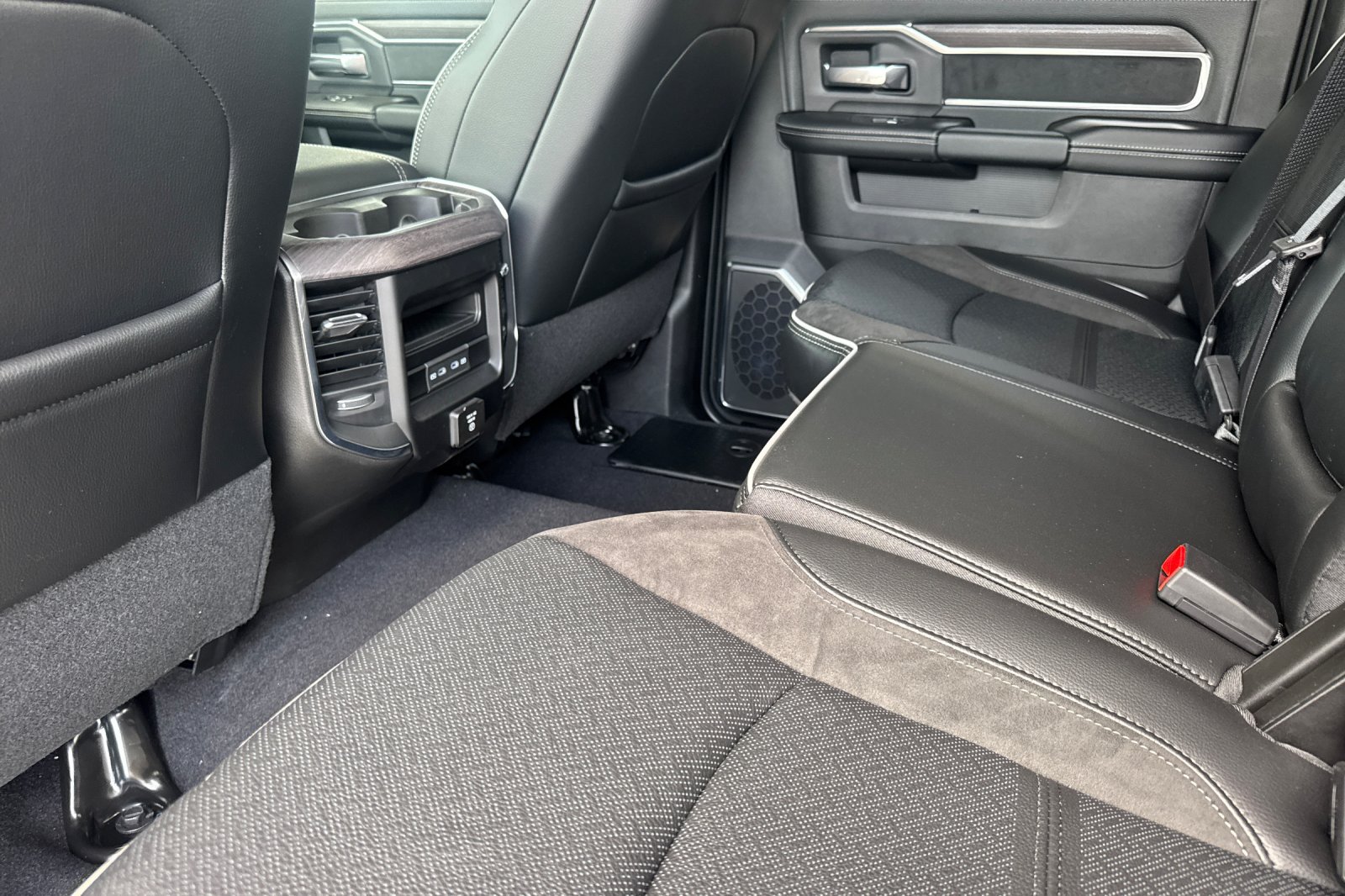 New 2026 RAM 3500 Laramie w/ Night Edition AWD/4WD image 11
