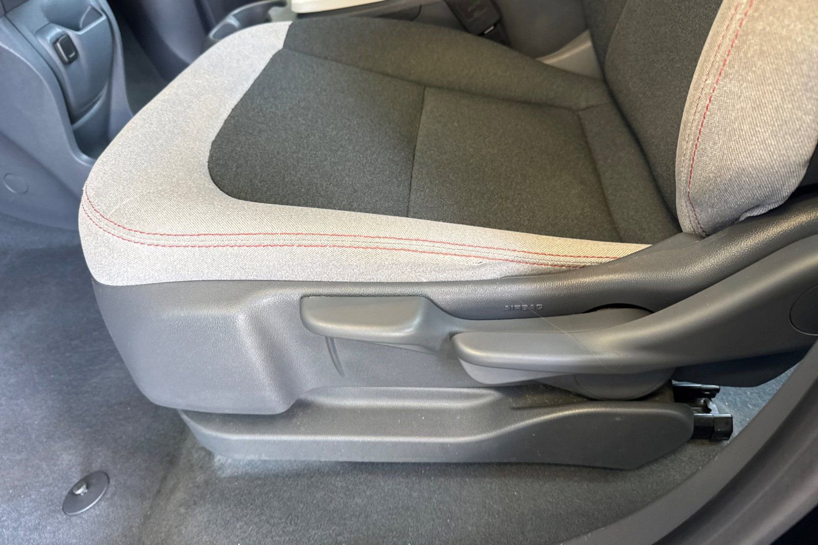 Used 2017 Chevrolet Bolt LT FWD image 14