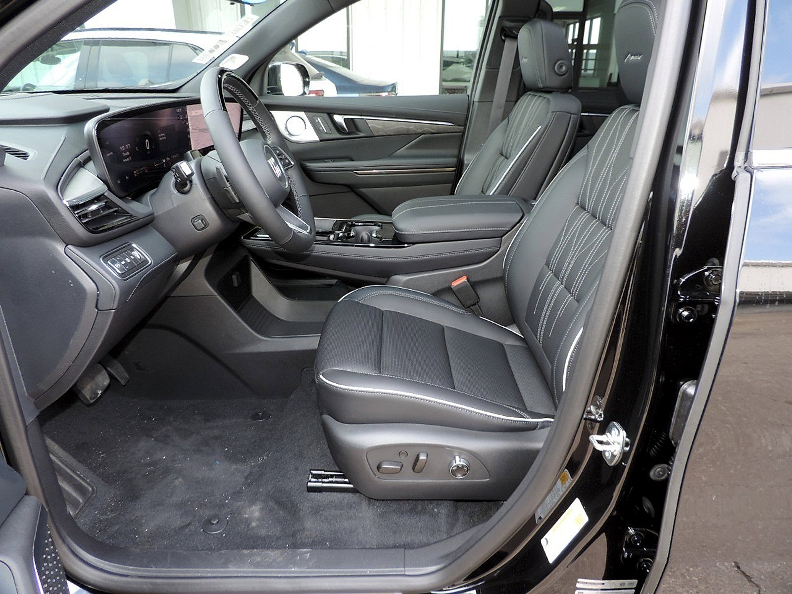 New 2026 Buick Enclave Avenir w/ Super Cruise Package image 18