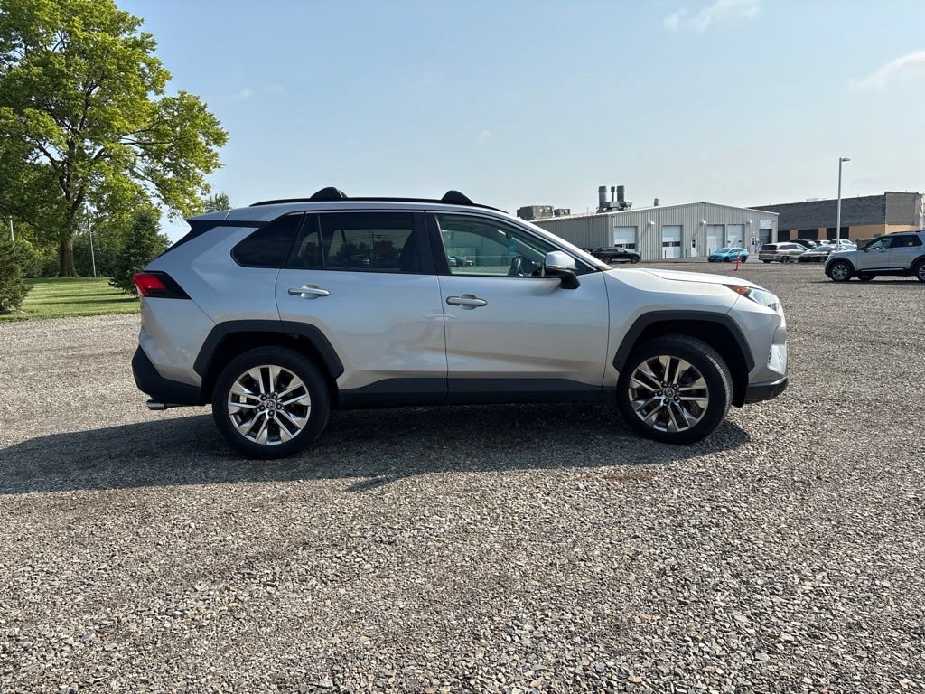 Used 2021 Toyota RAV4 XLE Premium AWD/4WD image 13