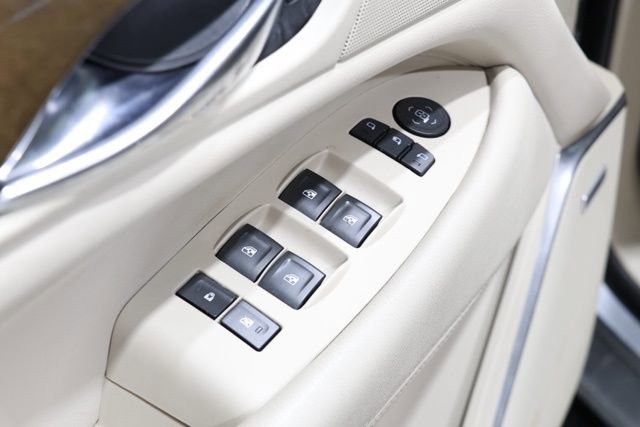 Used 2020 Cadillac Escalade Luxury w/ LPO, Radiant Package AWD/4WD image 19