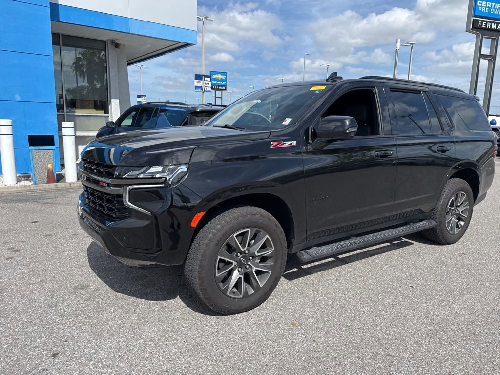 Used 2022 Chevrolet Tahoe Z71 w/ Luxury Package AWD/4WD image 4