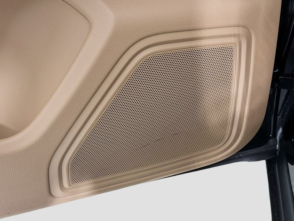 Certified 2026 Porsche Macan image 21