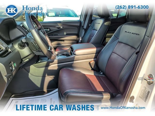 Certified 2025 Honda Ridgeline Black Edition image 9