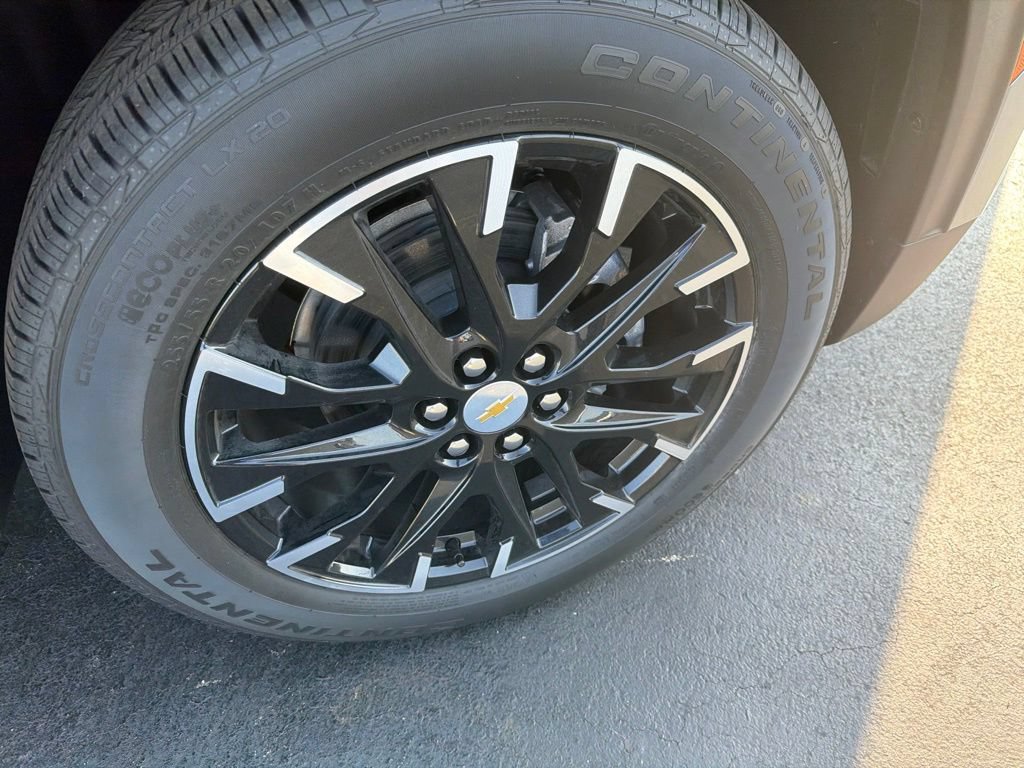 New 2026 Chevrolet Traverse LT w/ Sun and Wheel Package AWD/4WD image 5