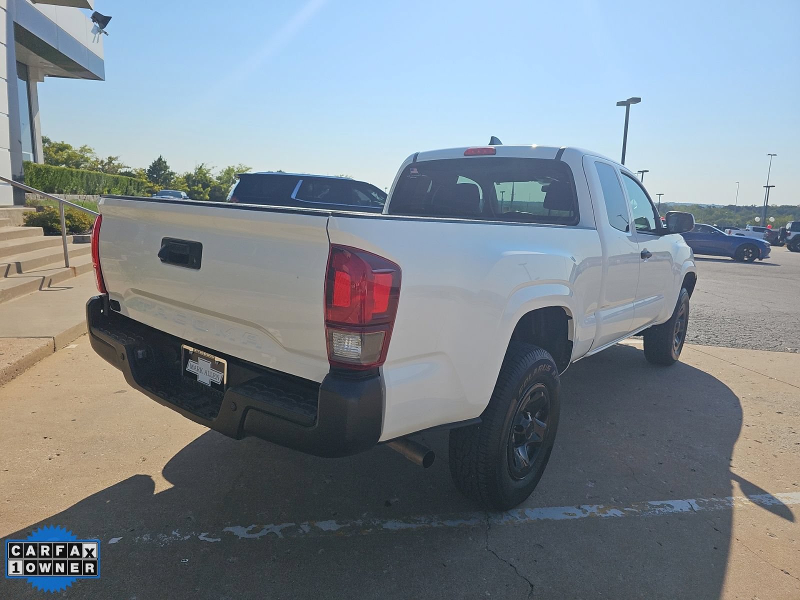 Used 2023 Toyota Tacoma SR RWD image 4