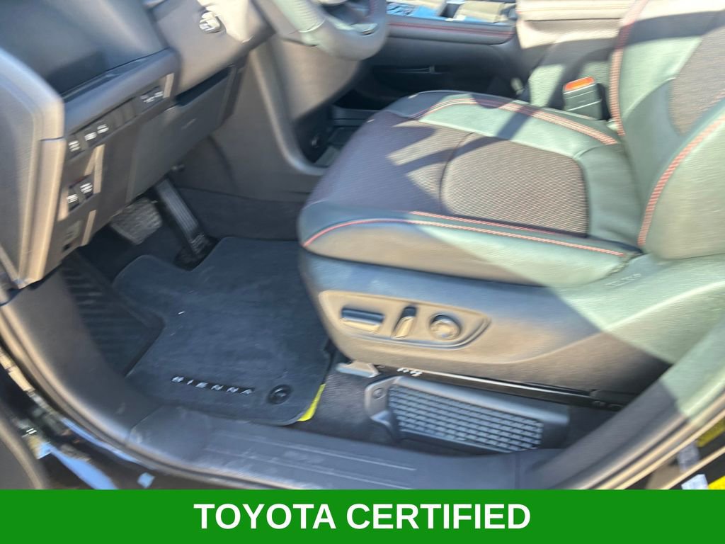 Certified 2025 Toyota Sienna XSE w/ XSE Premium Package image 22