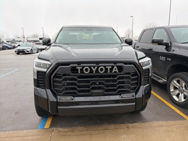 Used 2022 Toyota Tundra Limited image 2