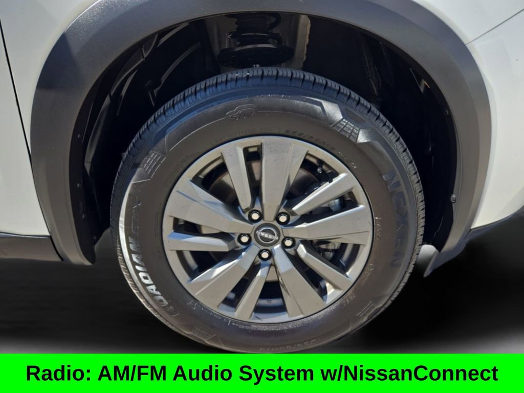 Used 2024 Nissan Pathfinder SV FWD image 10