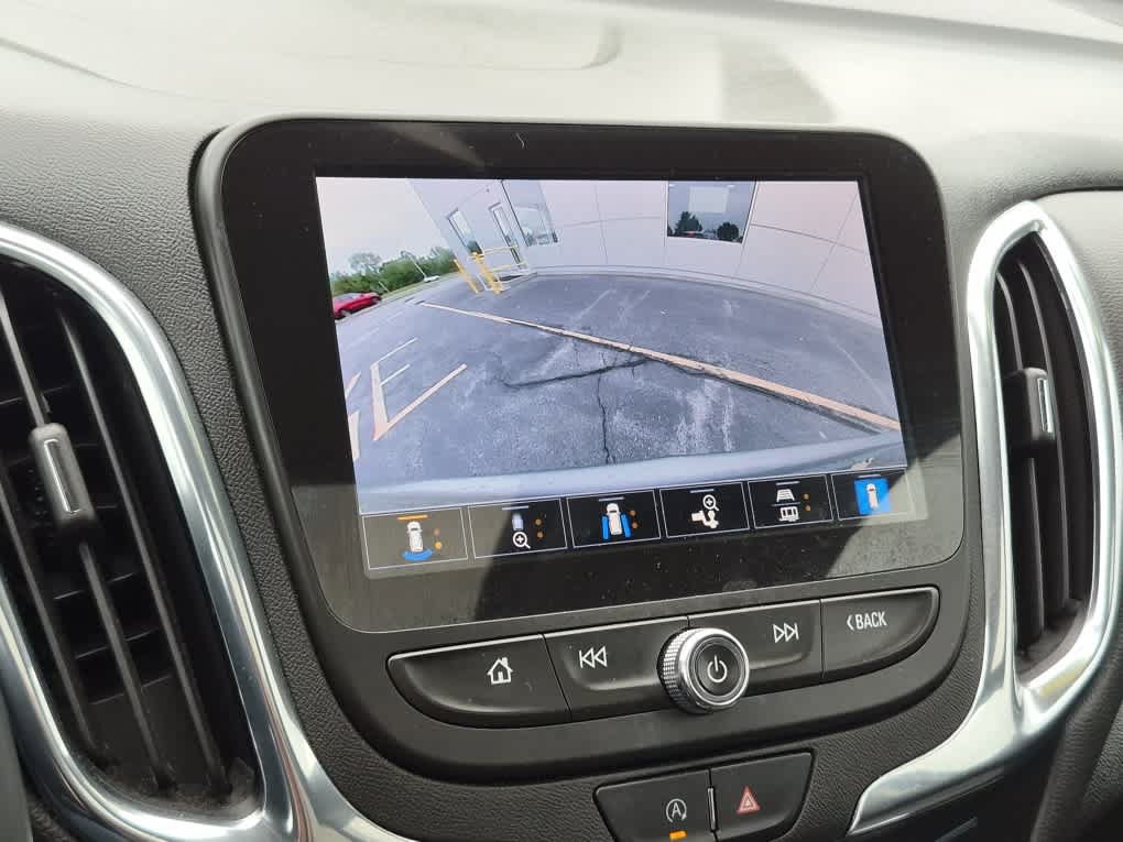 Used 2023 Chevrolet Equinox LT AWD/4WD image 14