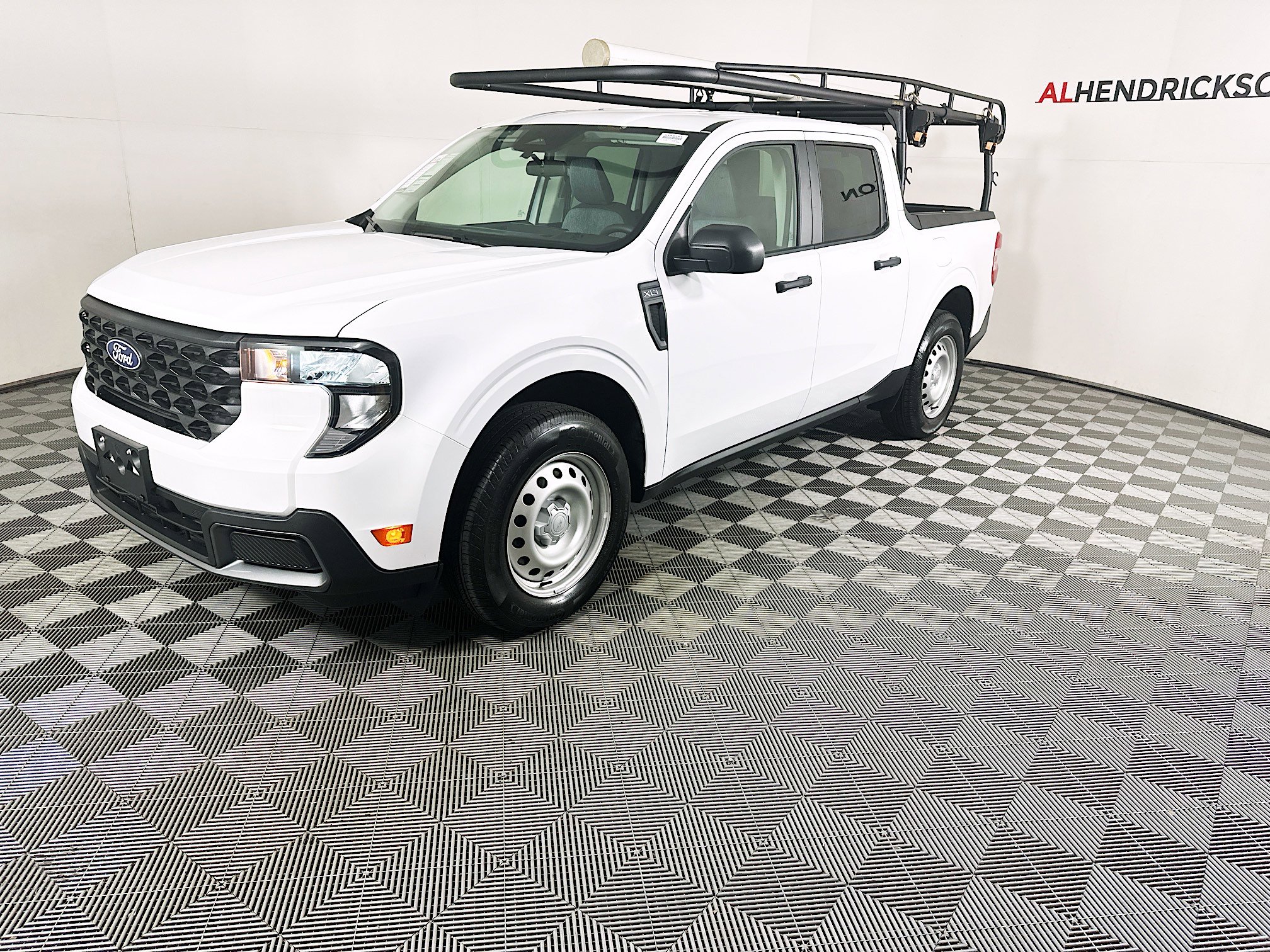 Used 2025 Ford Maverick XLT w/ Equipment Group 302A image 7