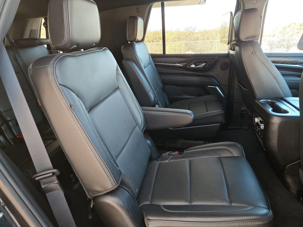 Used 2024 GMC Yukon Denali image 30