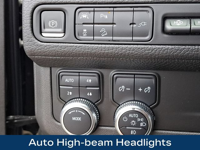 Used 2021 GMC Yukon XL Denali AWD/4WD image 9