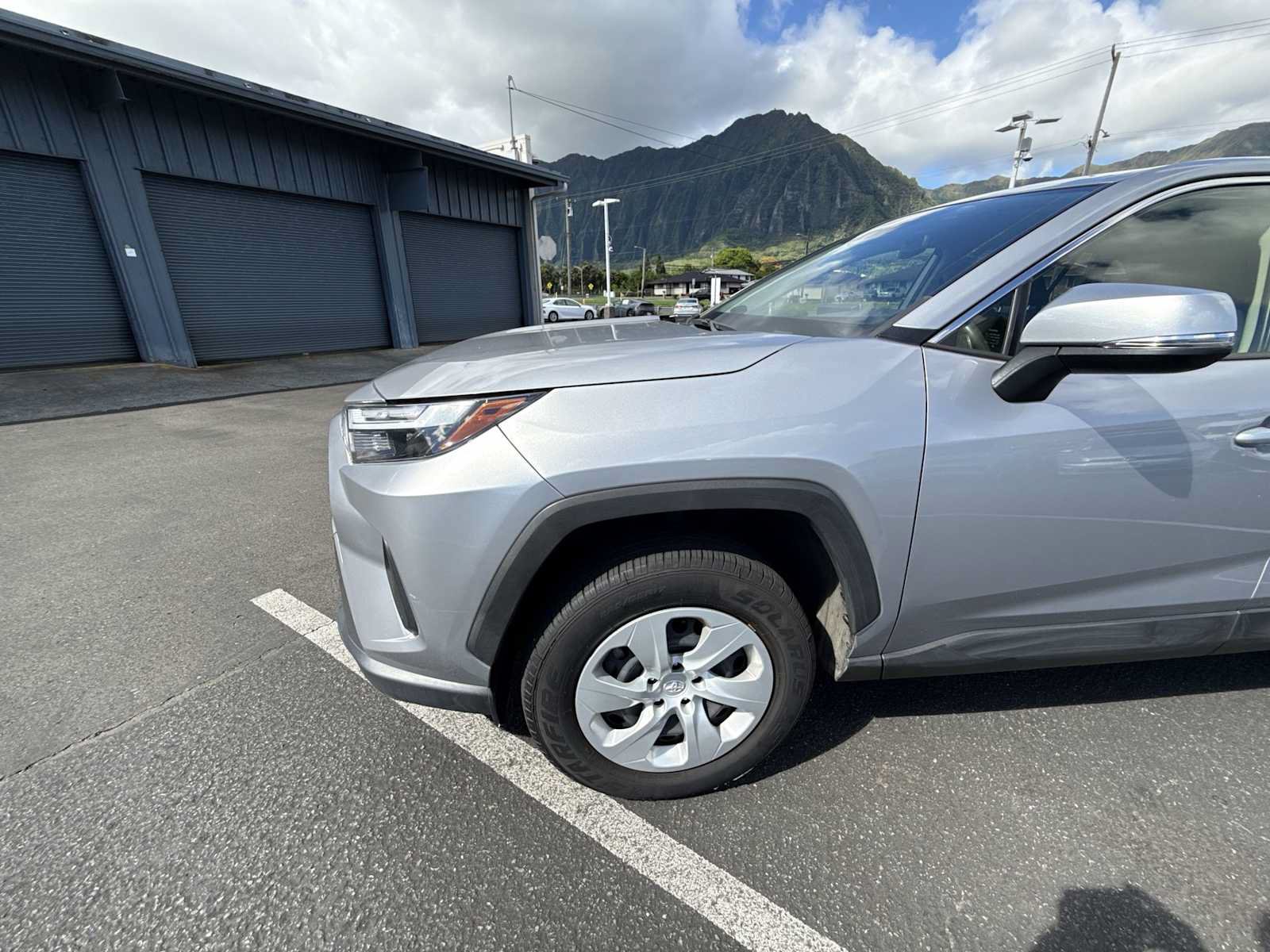 Used 2023 Toyota RAV4 LE FWD image 10