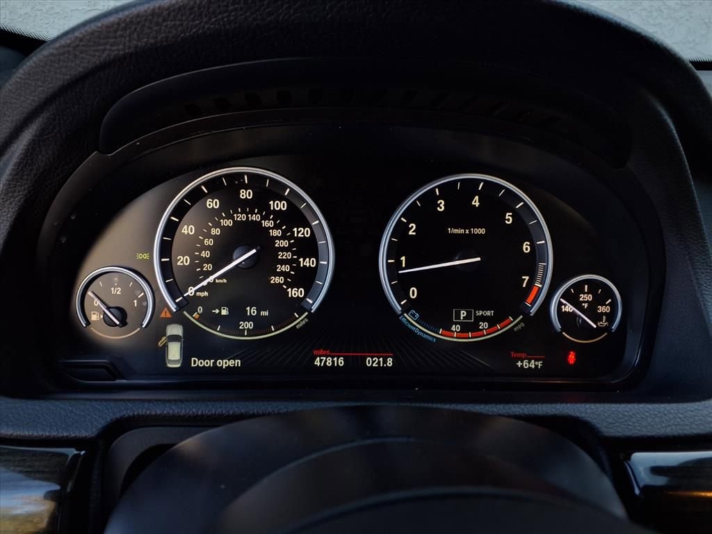 Used 2017 BMW 550i Gran Turismo xDrive 550i xDrive Gran Turismo image 12