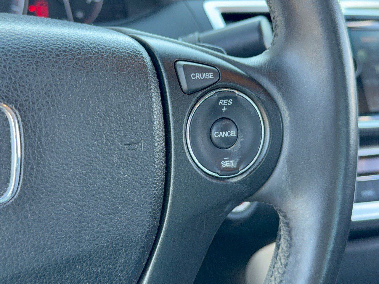 Used 2014 Honda Accord EX-L image 19