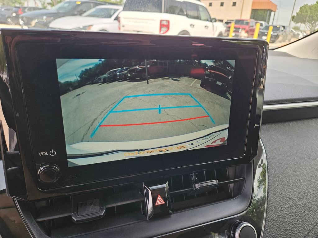 Used 2025 Toyota Corolla LE image 22