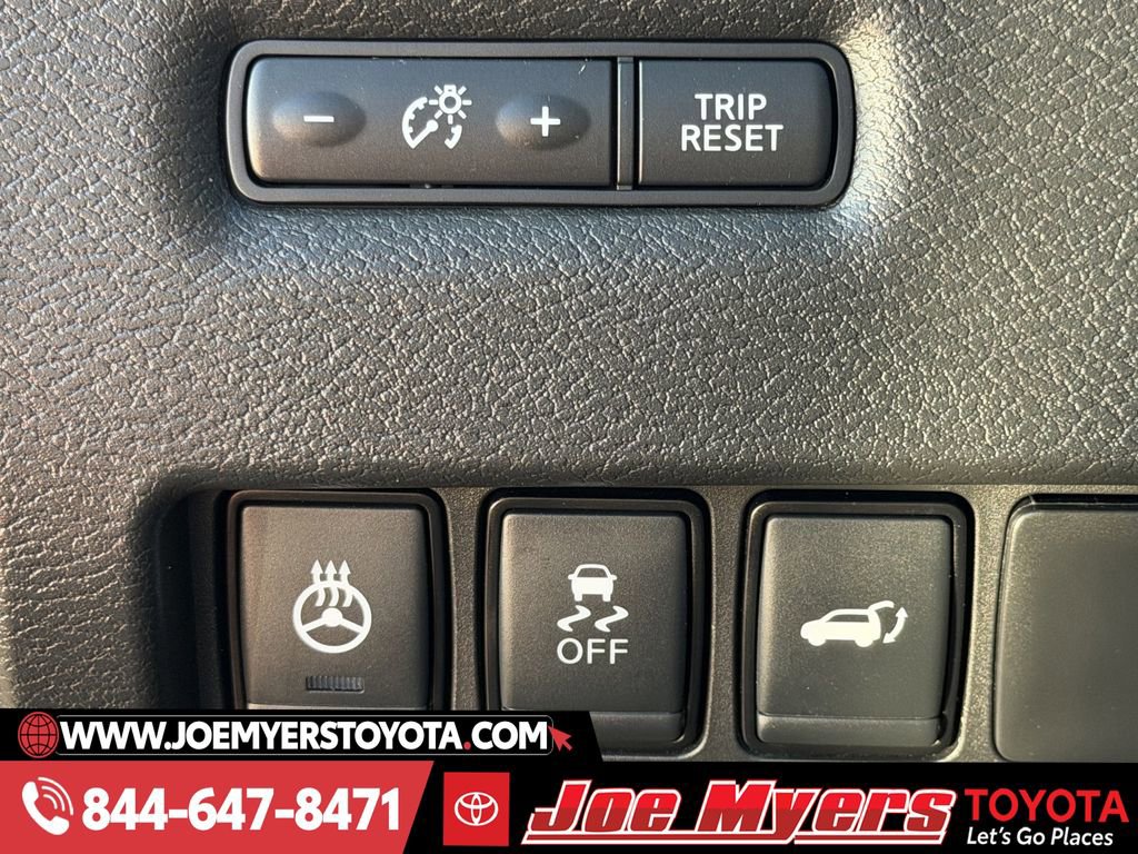 Used 2018 Nissan Murano Platinum w/ Cargo Package image 25