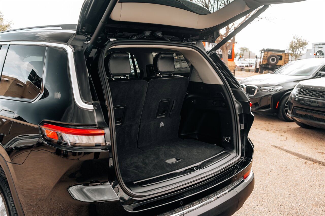 Used 2023 Jeep Grand Cherokee L Limited w/ Trailer Tow Group (B) image 36