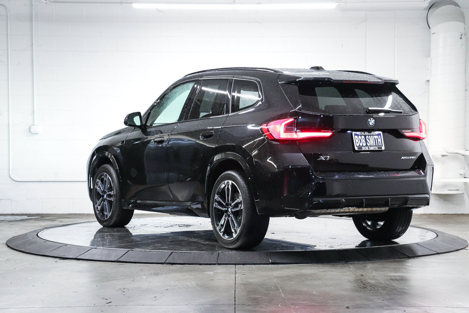 Certified 2023 BMW X1 xDrive28i w/ M Sport Package AWD/4WD image 5
