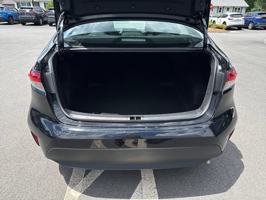 Used 2023 Toyota Corolla LE FWD image 12