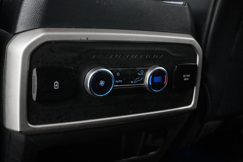 Used 2024 Ford Expedition XLT image 12