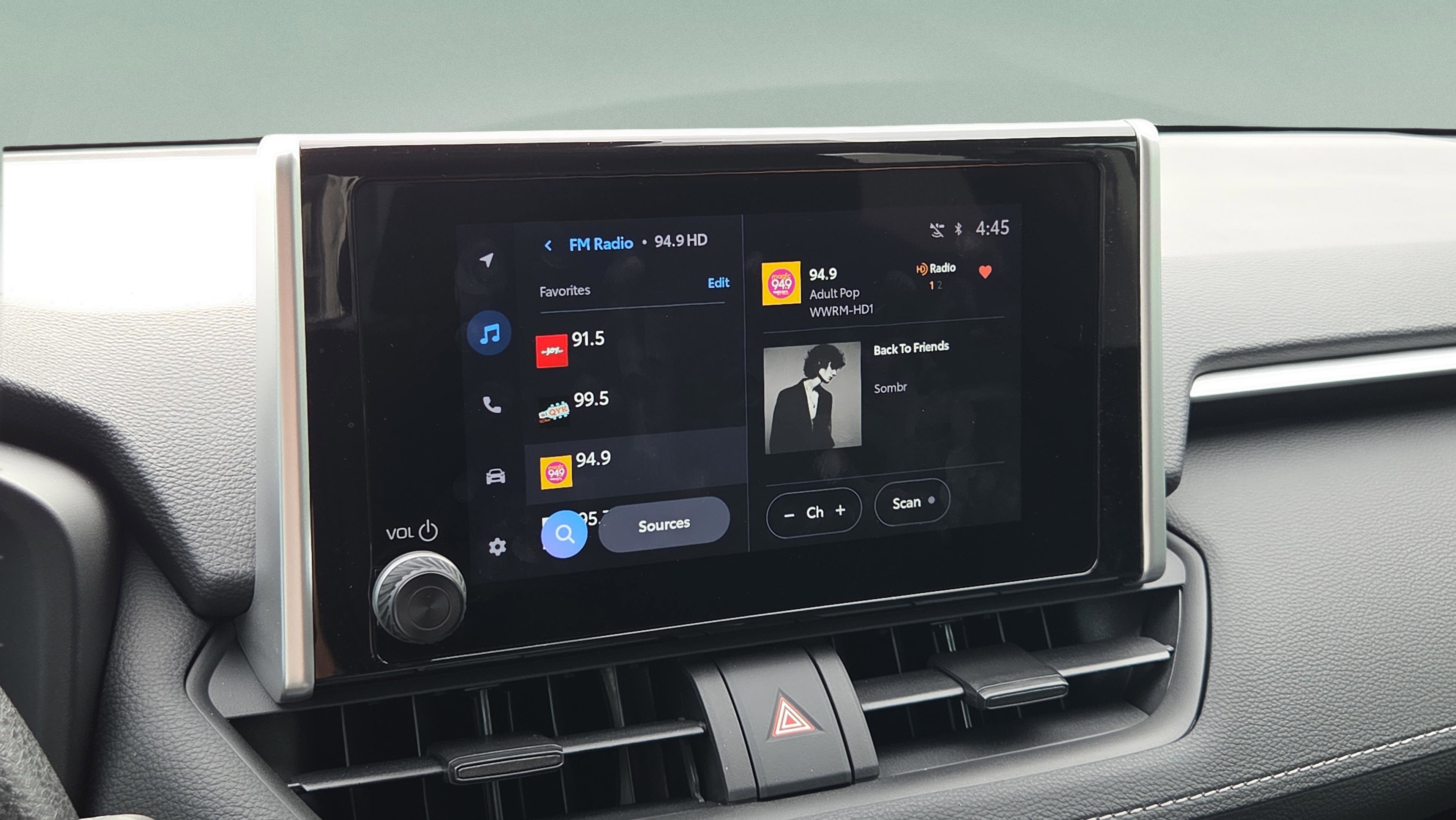 Certified 2025 Toyota RAV4 LE FWD image 19