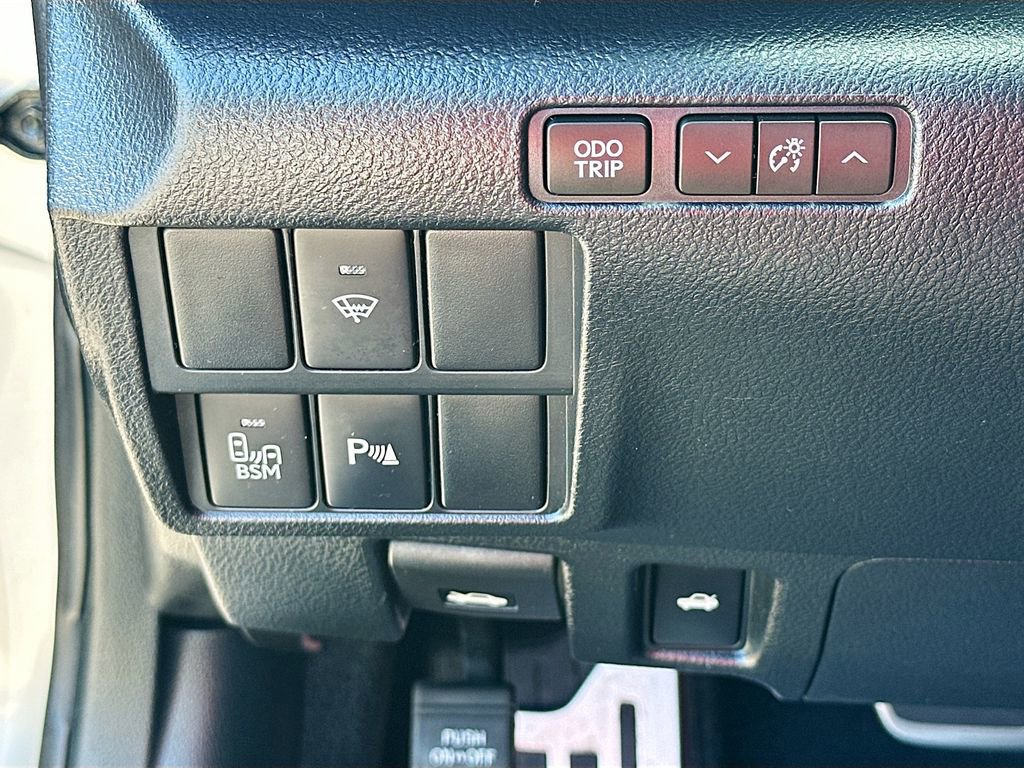 Used 2017 Lexus RC 350 image 10