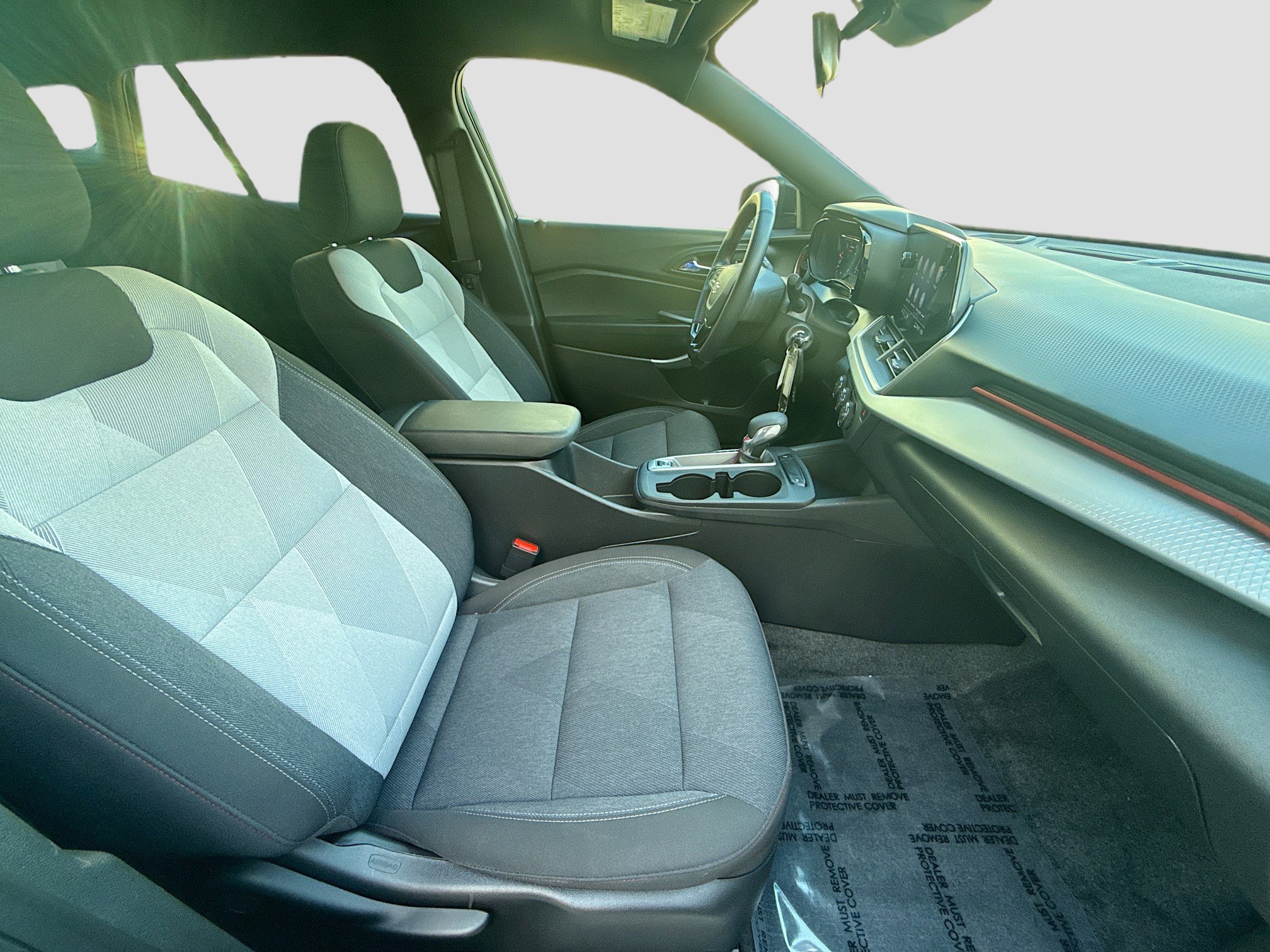 Used 2024 Chevrolet Trax RS image 28