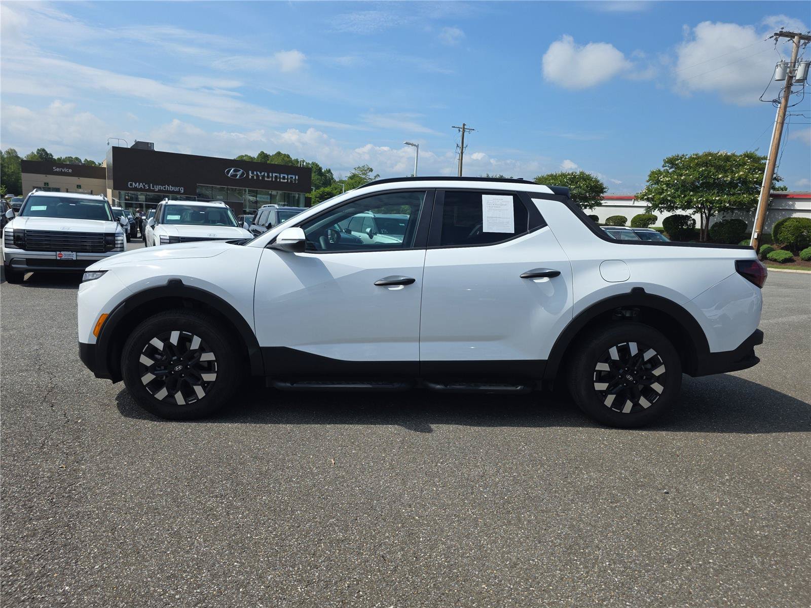 Certified 2026 Hyundai Santa Cruz SEL FWD image 9