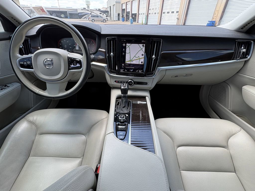 Used 2018 Volvo S90 T5 Momentum w/ Convenience Package FWD image 27