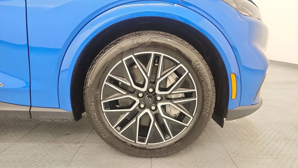 New 2025 Ford Mustang Mach-E Premium image 14