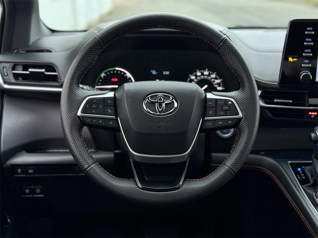 Certified 2024 Toyota Sienna XSE image 14