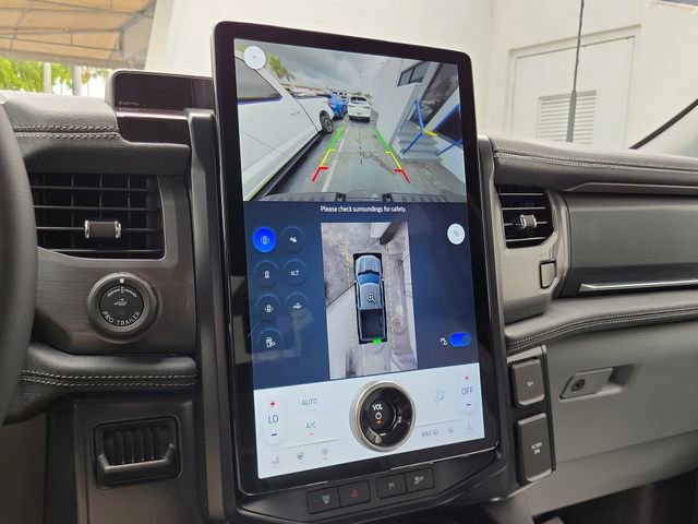 Used 2025 Ford F150 Lightning Flash AWD/4WD image 25