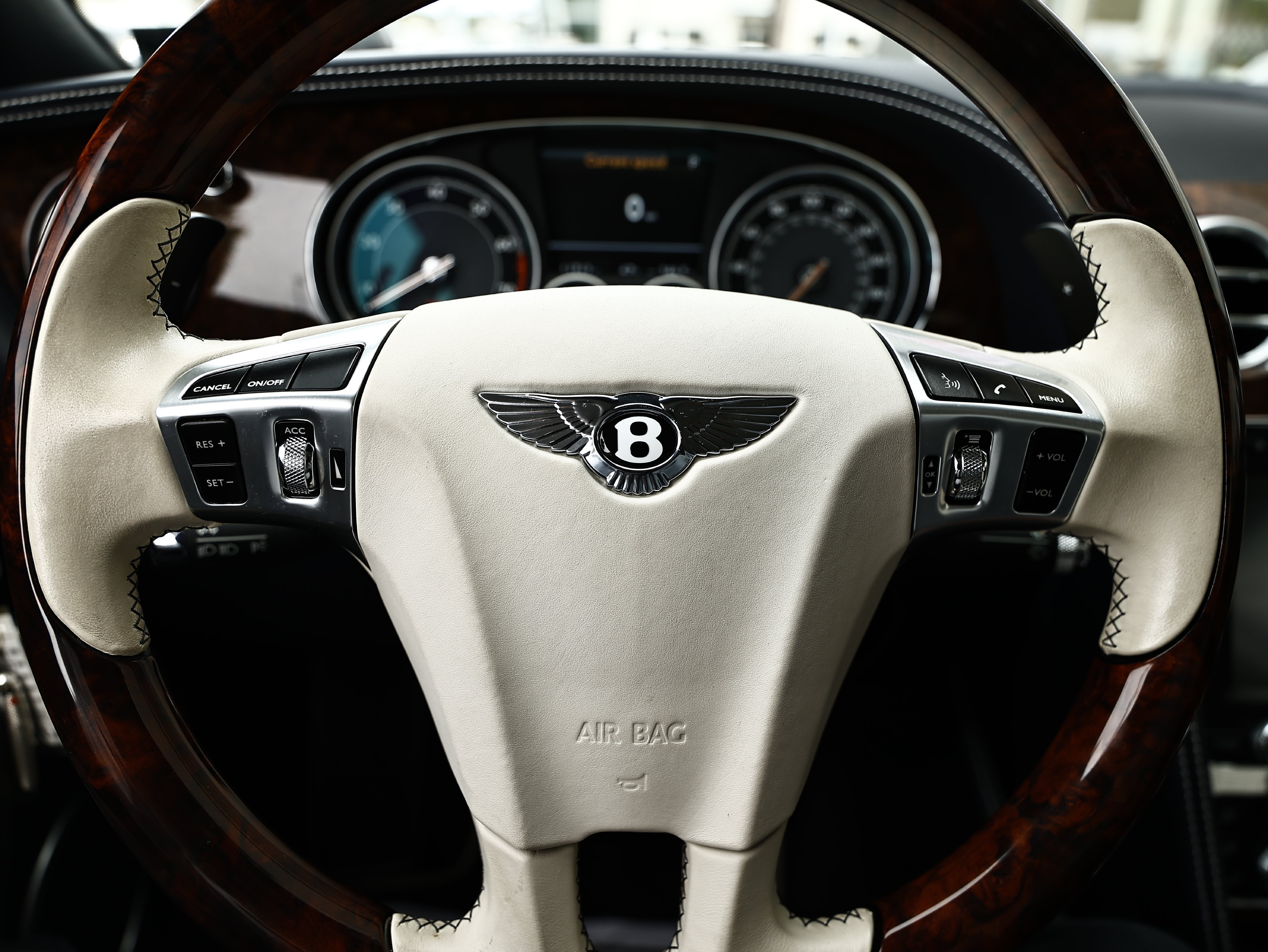 Used 2015 Bentley Continental GT AWD/4WD image 39