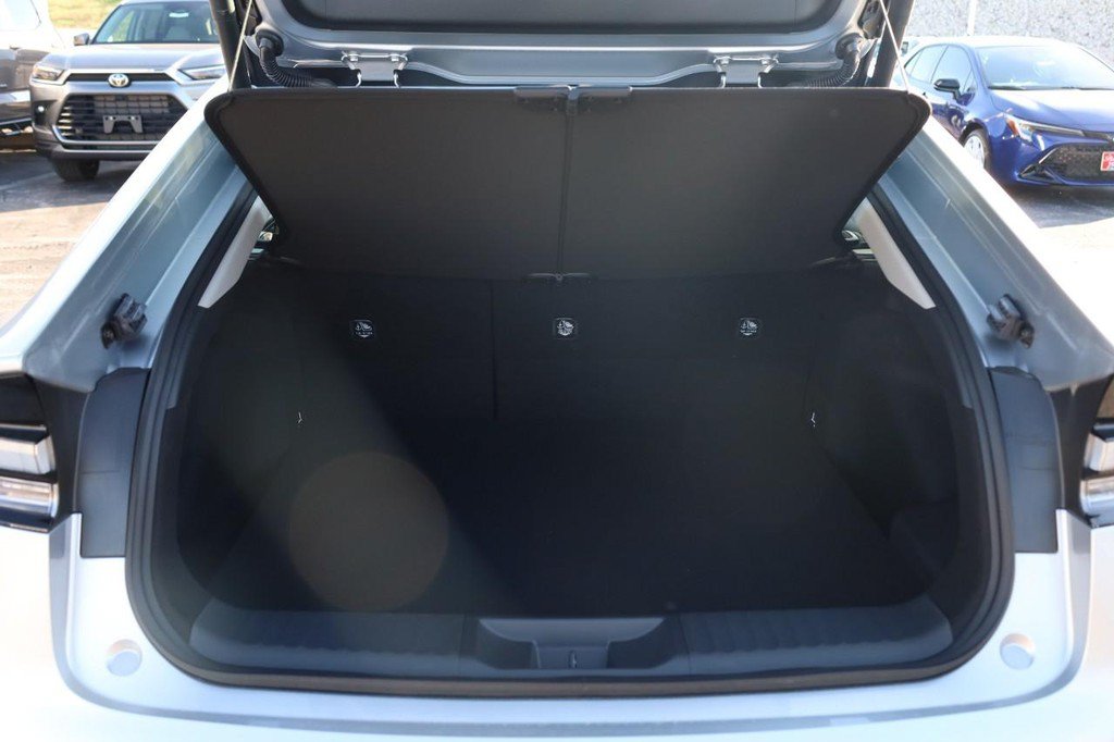 New 2026 Toyota Prius Plug-In Hybrid FWD image 7