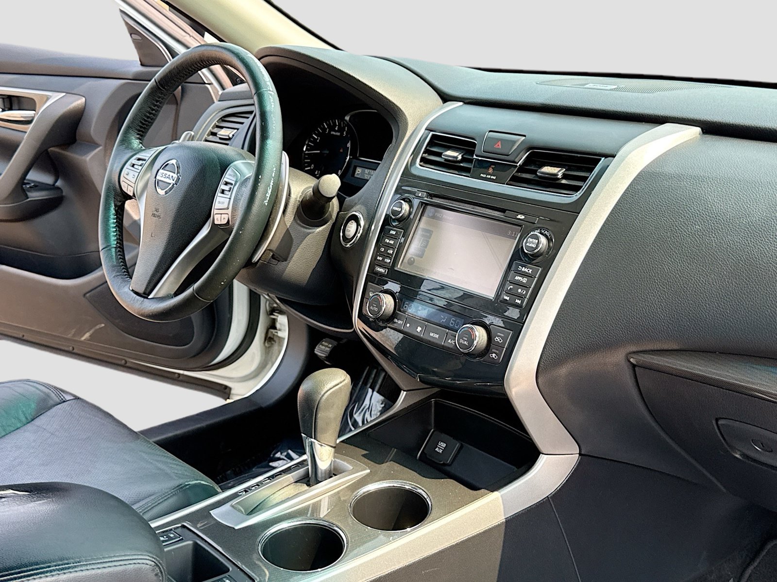 Used 2015 Nissan Altima 3.5 SL FWD image 5