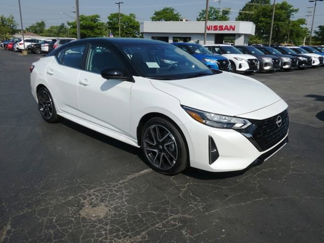 New 2025 Nissan Sentra SR w/ SR Premium Package