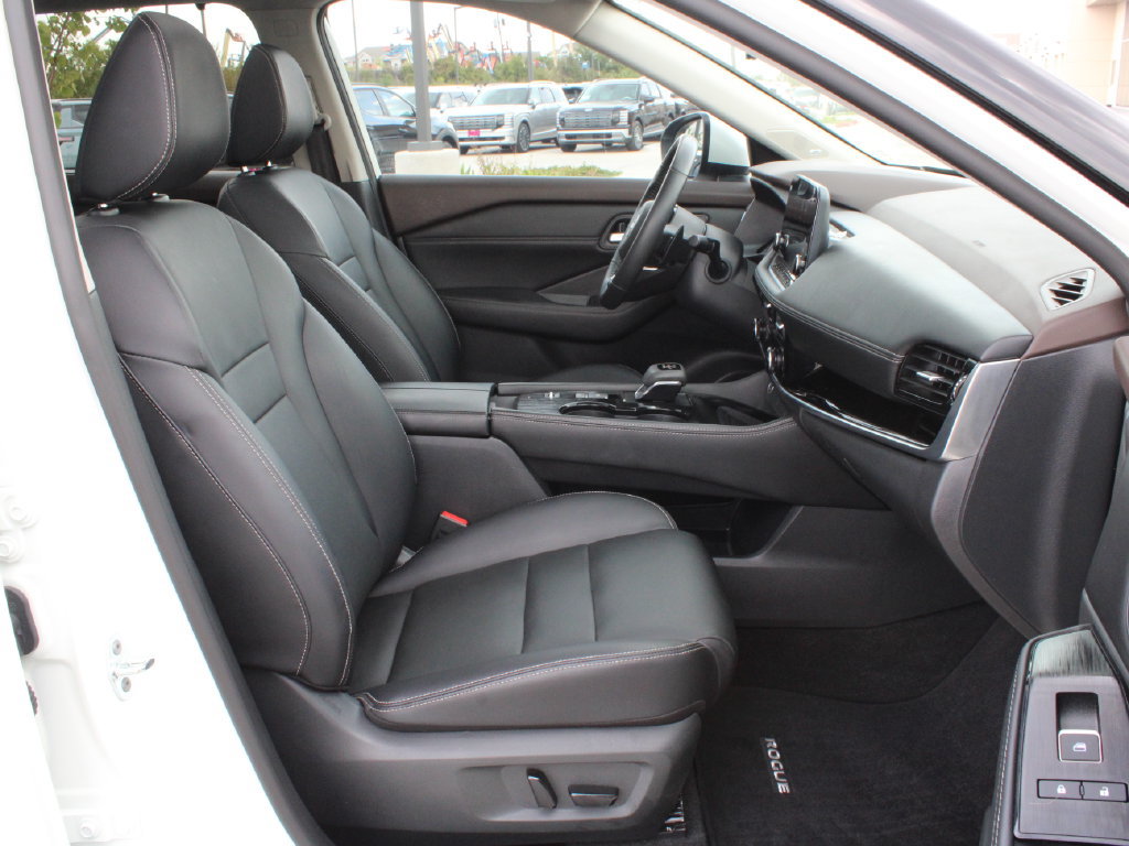 Used 2023 Nissan Rogue SL w/ SL Premium Package FWD image 18