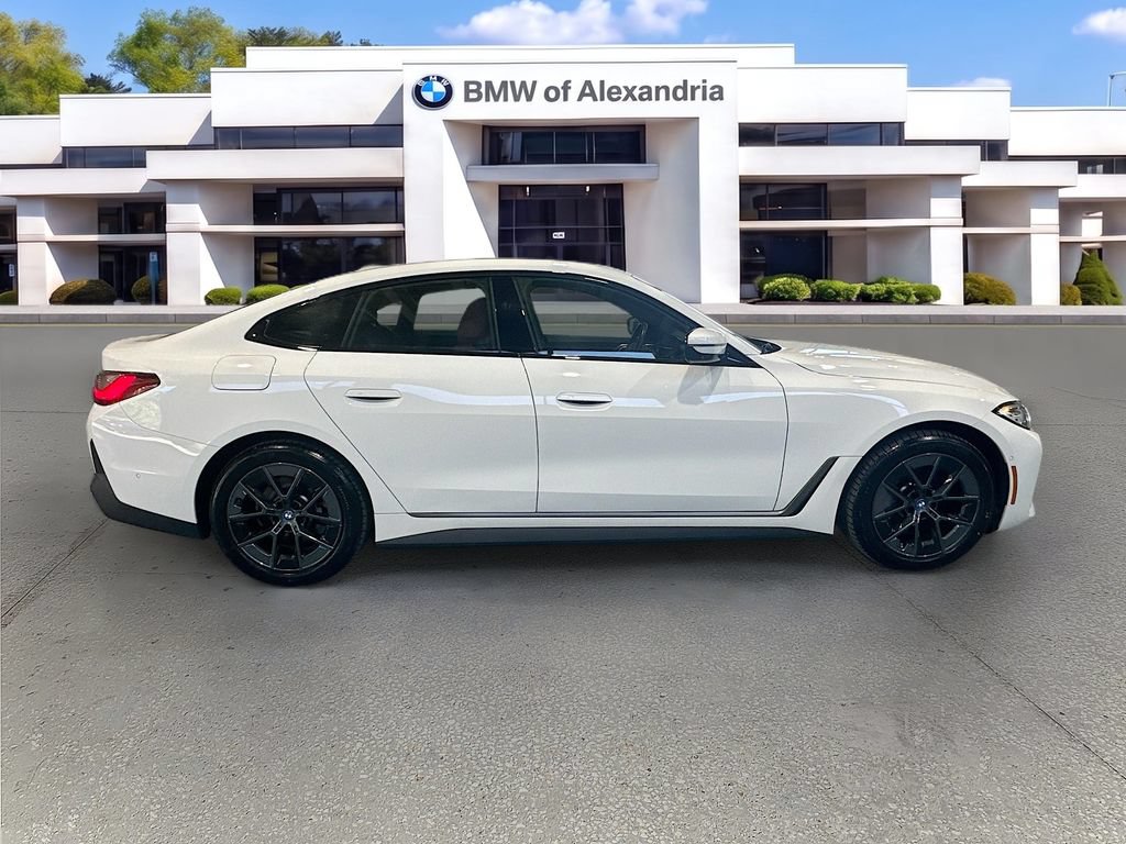 Used 2023 BMW i4 eDrive35 w/ Premium Package RWD image 4