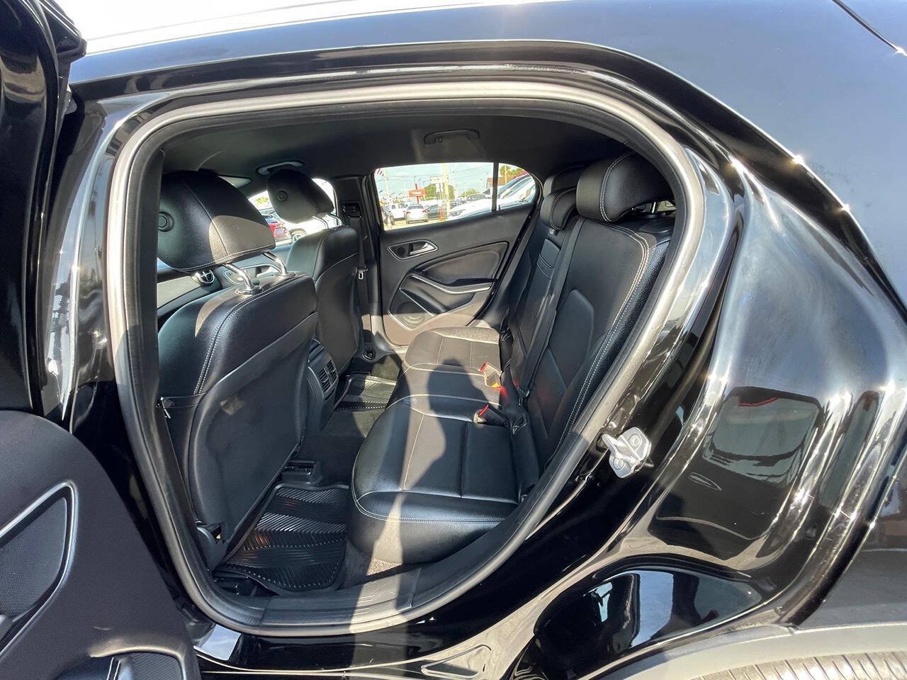 Used 2019 Mercedes-Benz GLA 250 4MATIC image 8