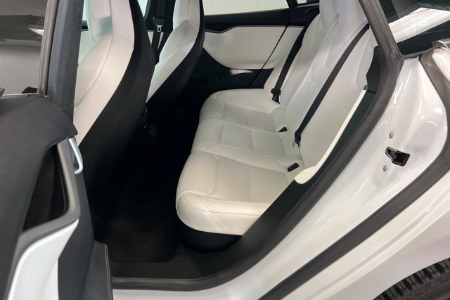Used 2019 Tesla Model S Performance AWD/4WD image 21
