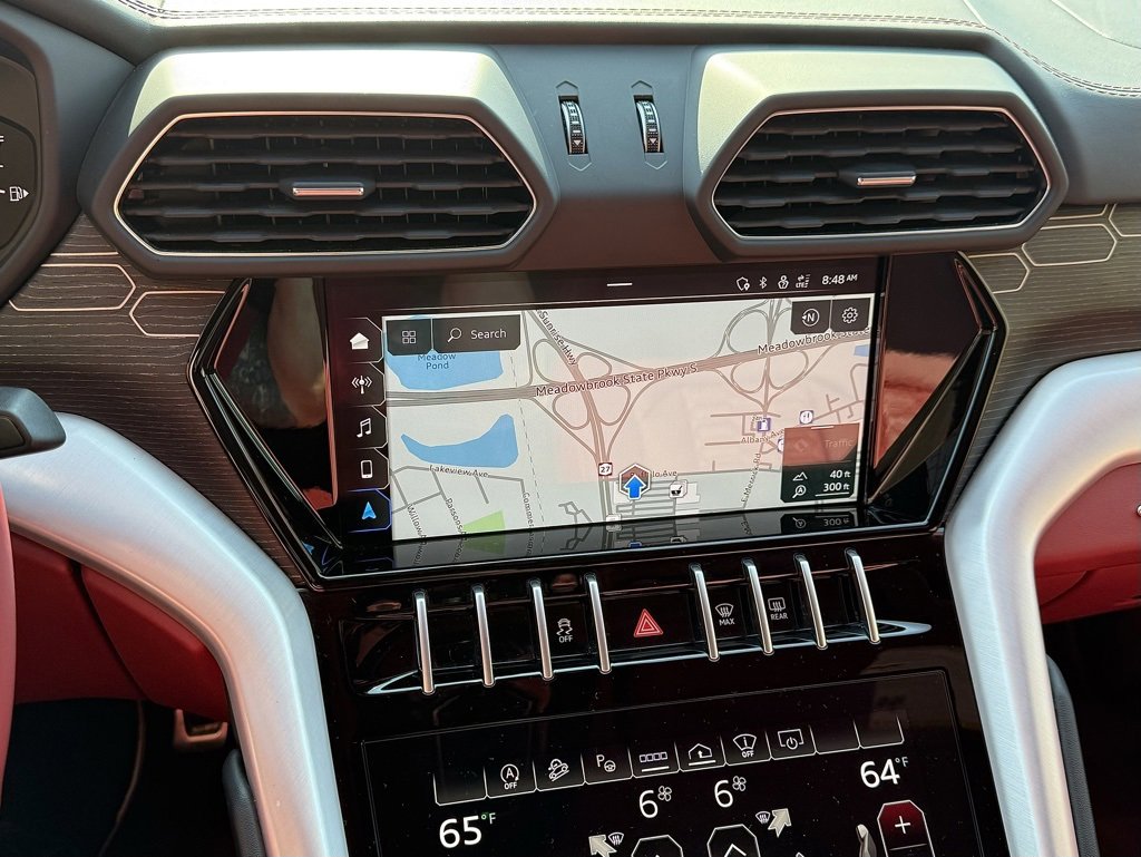 Used 2022 Lamborghini Urus image 14