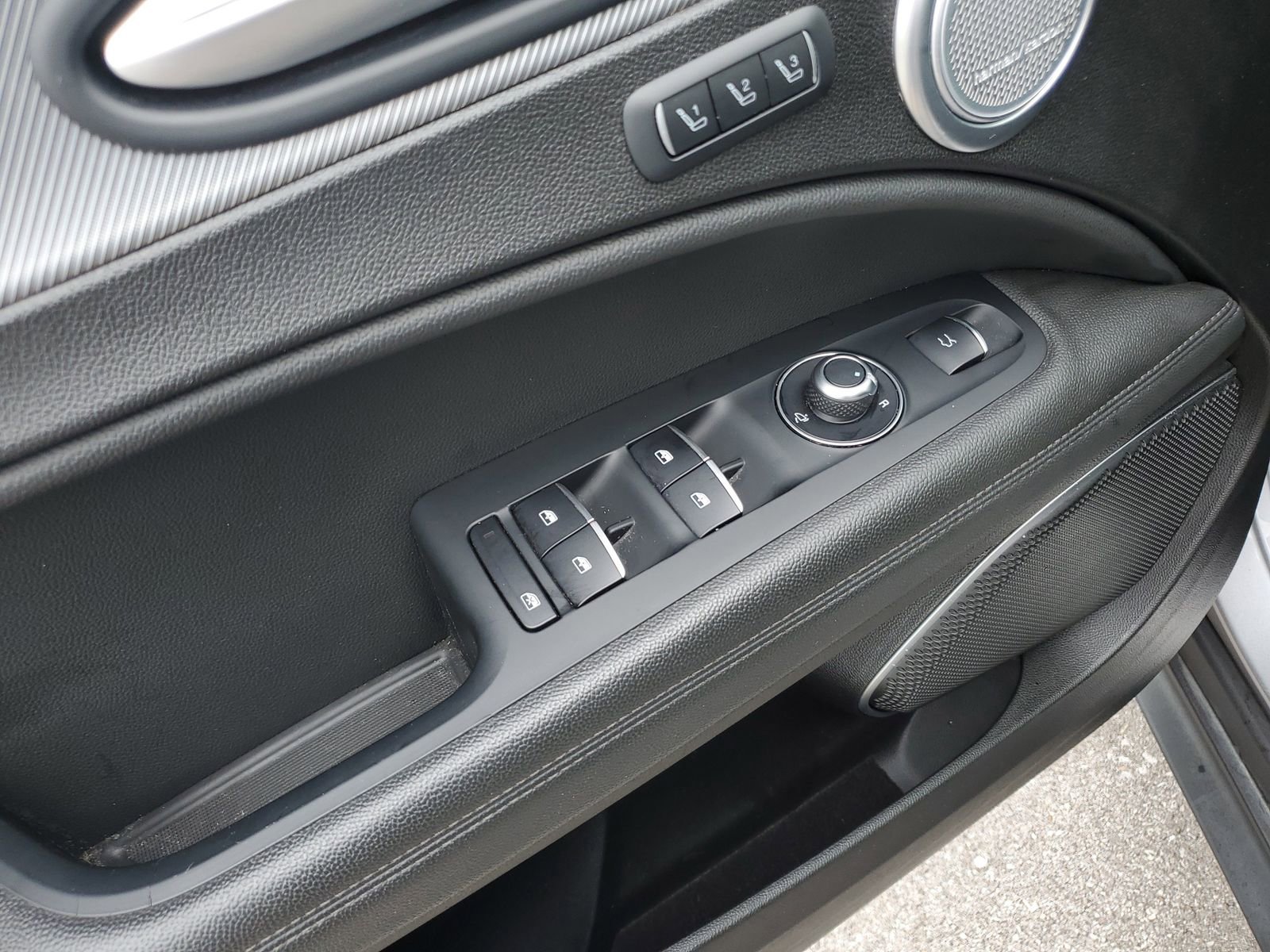 Used 2018 Alfa Romeo Stelvio Ti AWD/4WD image 21