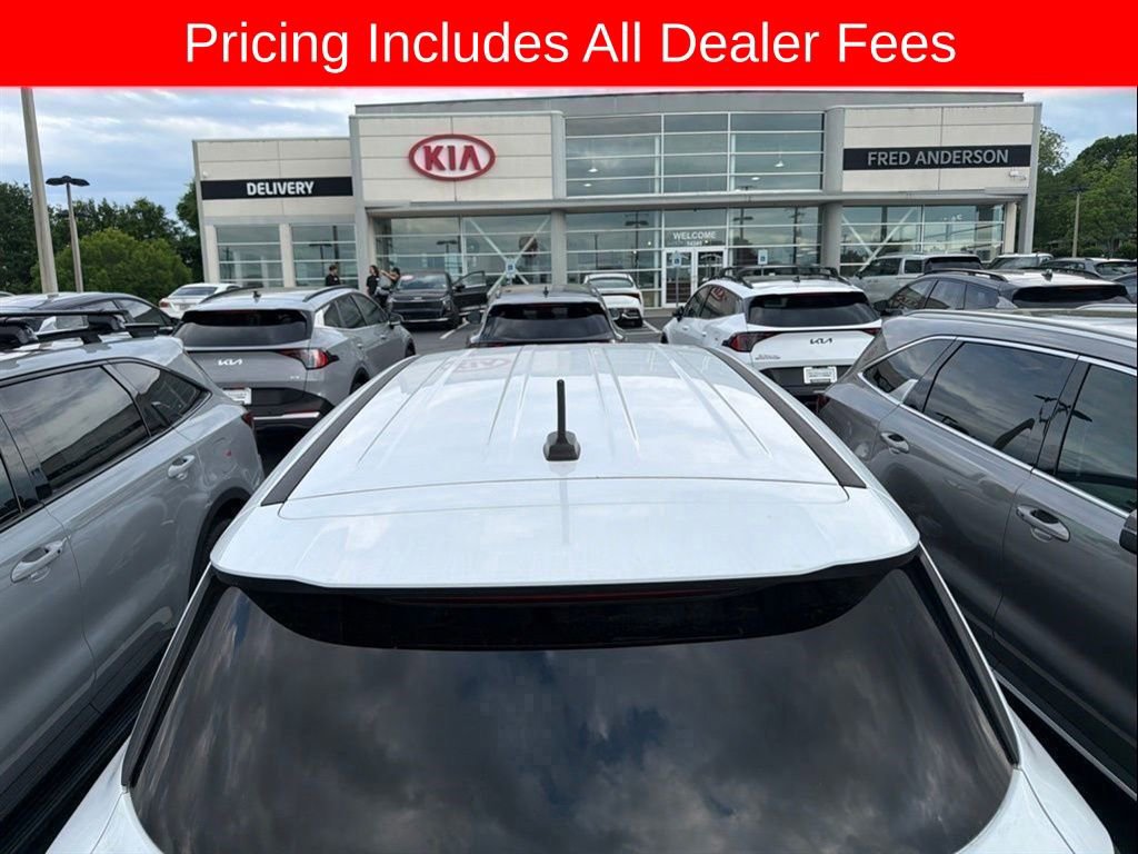 Used 2022 Kia Sorento LX FWD image 6